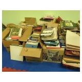 LARGE ASSORTMENT OF BOOKS