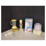 ASSORTED KITCHEN APPLIANCE LOT