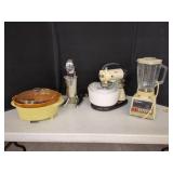 VINTAGE KITCHEN APPLIANCES LOT