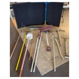 YARD AND GARDEN TOOLS LOT