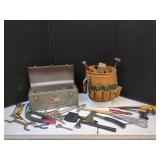 CRAFTSMAN METAL TOOLBOX WITH TOOLS