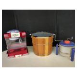 SNOW CONE, ICE CREAM, & POPCORN MAKERS