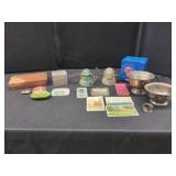 COLLECTIBLES MIXED LOT