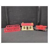 LIONEL TRAIN STATION, BRIDGE AND CABOOSE