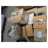 PVC Fence Hardware Pallet 54