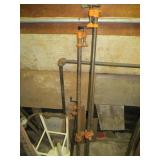 3 Pipe Clamps
