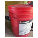 1/2 Pail of Food Grade Hydraulic Oil