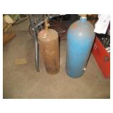 2 Gas Tanks