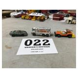 Marx Ford GT, Corgi Guy Tanker, Corgi Bugs Bunny