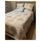 Modern quilted Queen size bedspread and matching