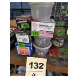 Lot: hardware