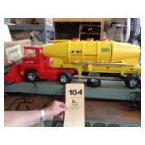 Remote control Johnny Express tractor/tanker