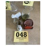 Household lot with Dutch shoe, ceramic elephant