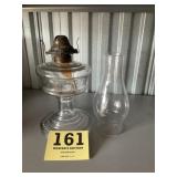 Kerosene pedestal lamp