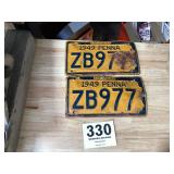 Matching 1949 license plates