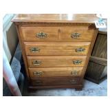 Nice 5 drawer Wooden Dresser