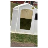 Larger calf hutch