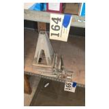 Jack stands