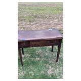 Vintage vanity table