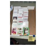Vintage football cards approximately 1000