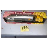 Shell gas company super tanker ERTL