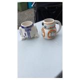 2 Star Wars mugs