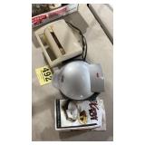 Waffle maker and dessert maker