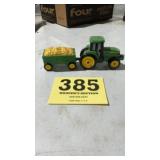 John Deer tractor salt/pepper