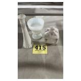 Candy dishes and bud vase