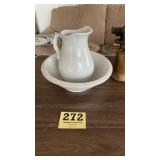 Vintage Wash Basin and Pitcher