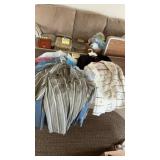 Lot of 7 Menï¿½s lightly worn short sleeve shirts &