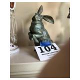 METAL SITTING RABBIT