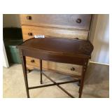 GOLD EMBOSSED TOP END STAND