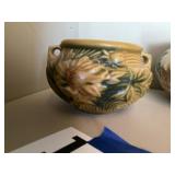 Roseville 663 3" Planter