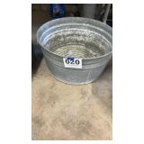 Galvanized wash tub