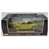 Maisto 1:18 Volkswagen New Beetle Die Cast (MIB)