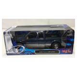 Maisto 1:18 Die Cast 2005 Ford F-350 Lariat (MIB)