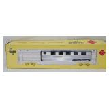 Train-Aristo-Craft 32501 G-Gauge Reading Diner Car