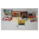 Train - (5) Asst Plastic Building Kits w/OB