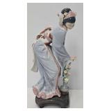 Lladro "Mayumi" Japanese Geisha Porcelain Figurine