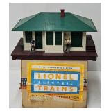 Train - Lionel #132 O-Gauge Illuminated Station