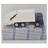 Conrad #3641 1:50 Die Cast Mack Refuse Truck