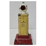 Train - Pre-War Lionel #83 Flashing Traffic Signal