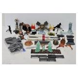 Lot Star of Wars Toy Accessories & 3 Figures