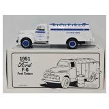 1st Gear 1:34 Die Cast Richfield Fuel Tanker Bank