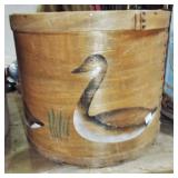 GOOSE DECORATED ROUND WOOD BOX GOOSE DECORATED ROUND WOOD BOX