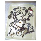 ASSORTED SKELTON & OTHER KEYS