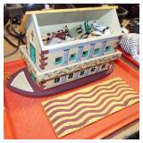 CONTEMPORARY NOAHS ARK AND ANIMALS CONTEMPORARY NOAHS ARK AND ANIMALS