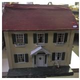 EARLY STYLE DOLL HOUSE EARLY STYLE DOLL HOUSE