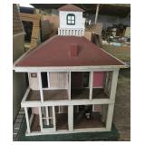 OLD STYLE DOLL HOUSE